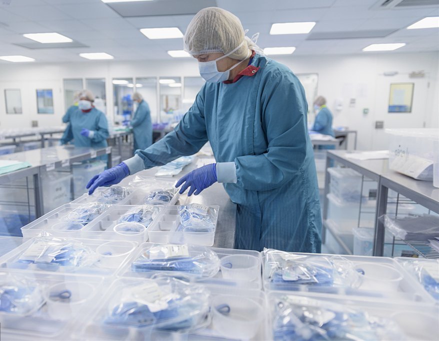 醫(yī)療車(chē)間_副本